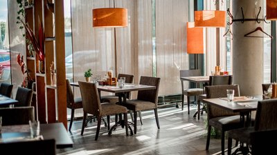 Photo d’illustration — salle de restaurant